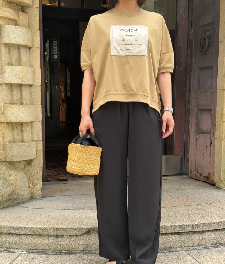 ロゴパッチTシャツ