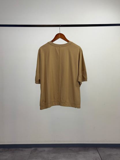 ロゴパッチTシャツ
