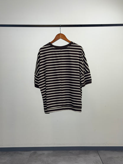 ロゴパッチTシャツ