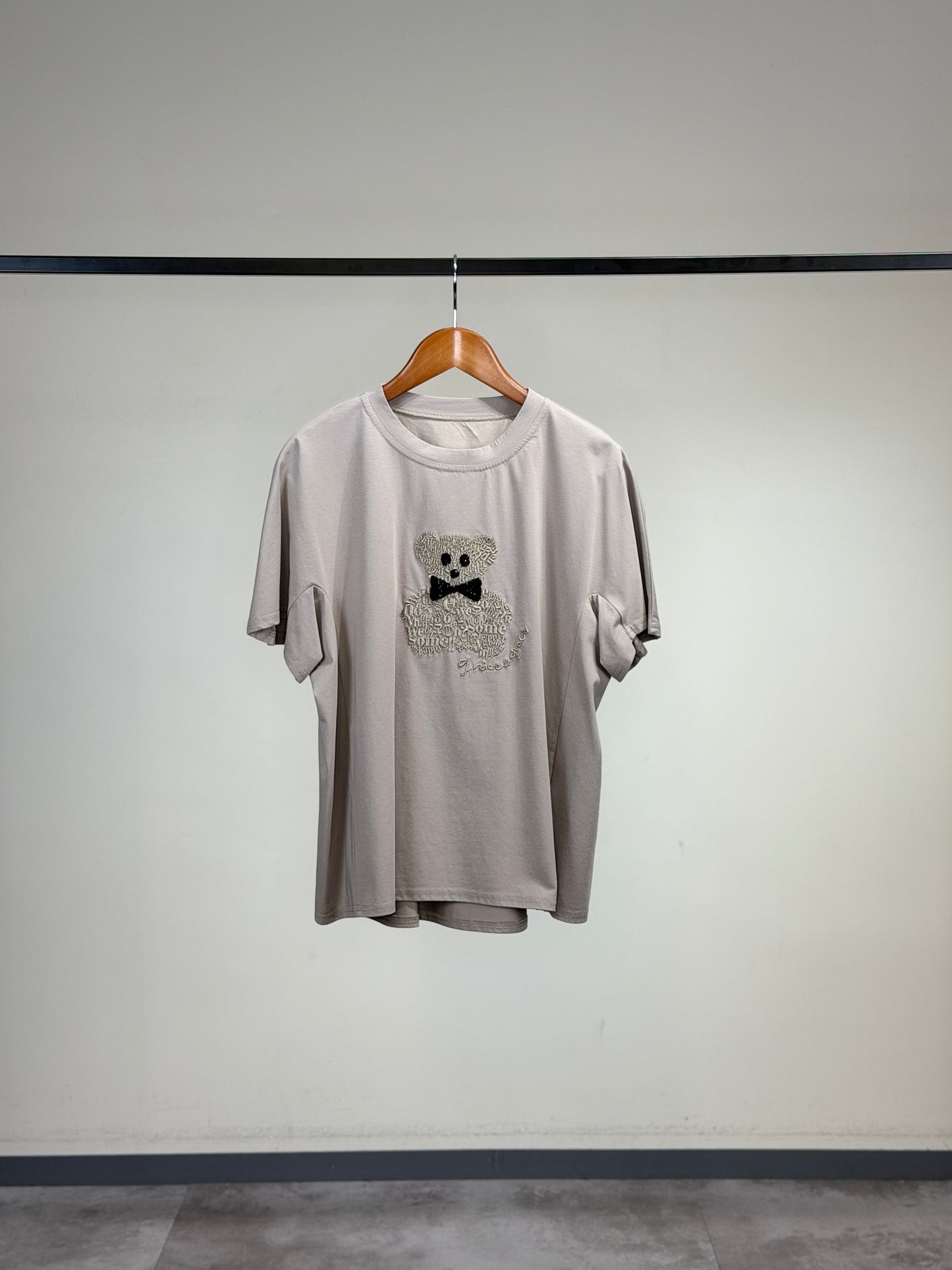 エンブロイダリーベア プリントTシャツ
