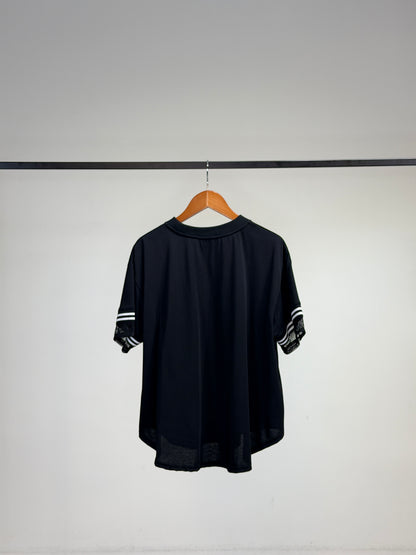 ラインアクセント ロゴTシャツ