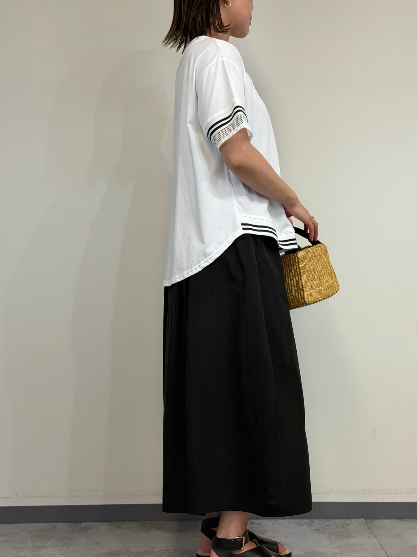 ラインアクセント ロゴTシャツ