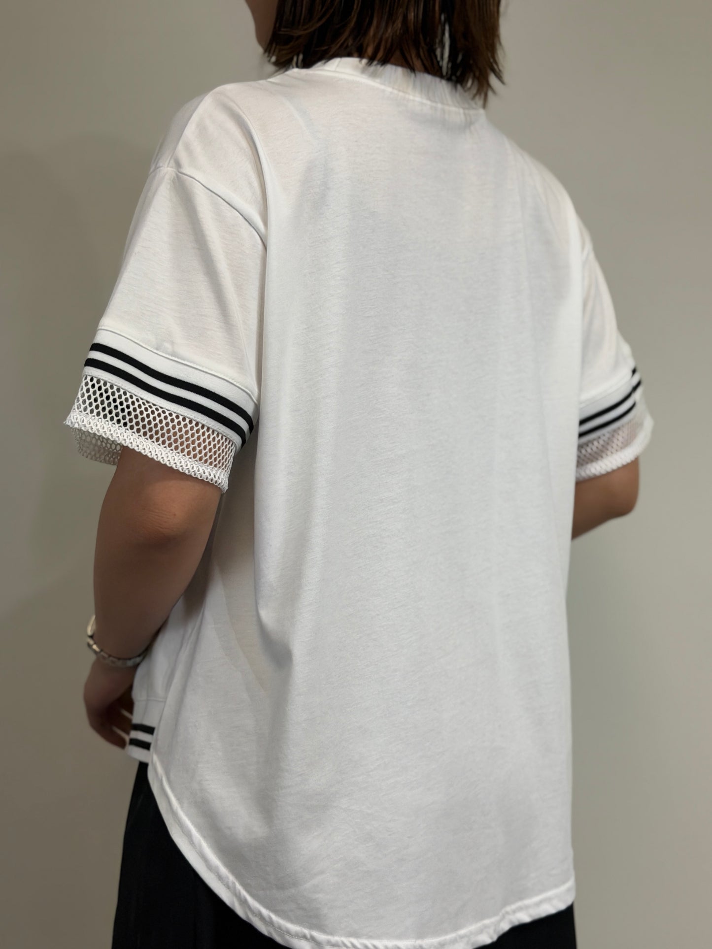 ラインアクセント ロゴTシャツ