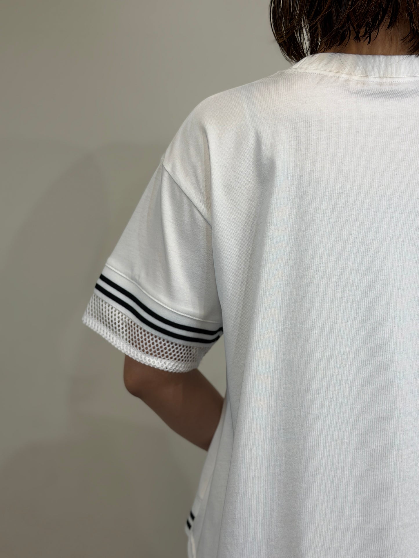 ラインアクセント ロゴTシャツ